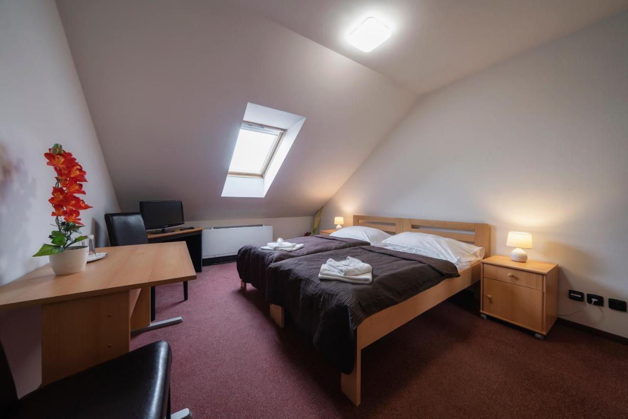 Hotel Astory 4*
