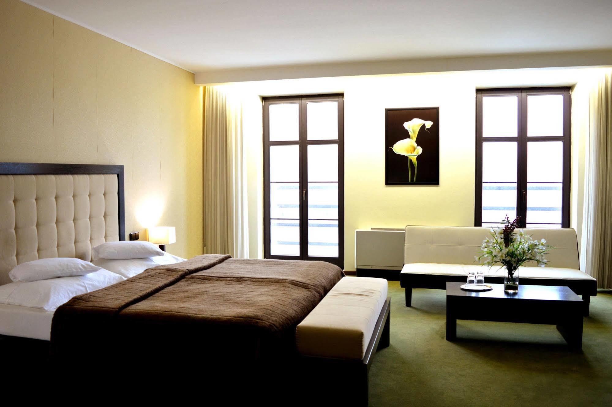 Hotel Astory 4*
